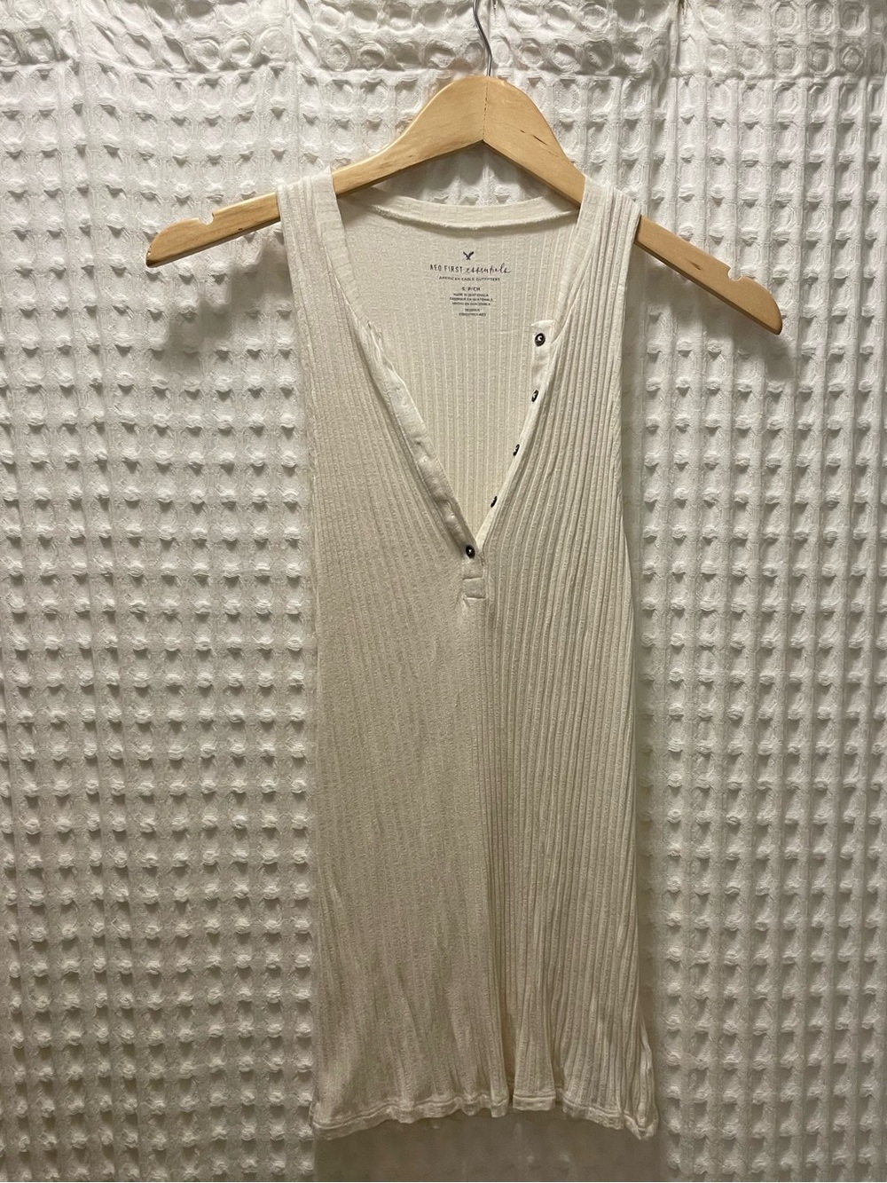 American Eagle Cream Ribbed Henley Tank